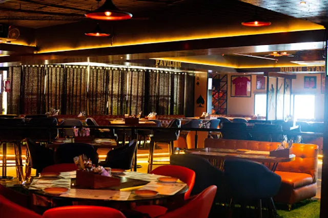 The Grandstand (Best Restaurant & Sports Bar)