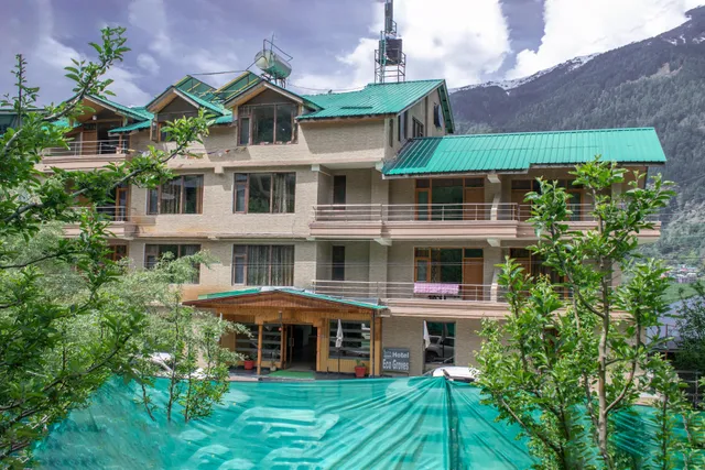 Hotel Eco Groves
