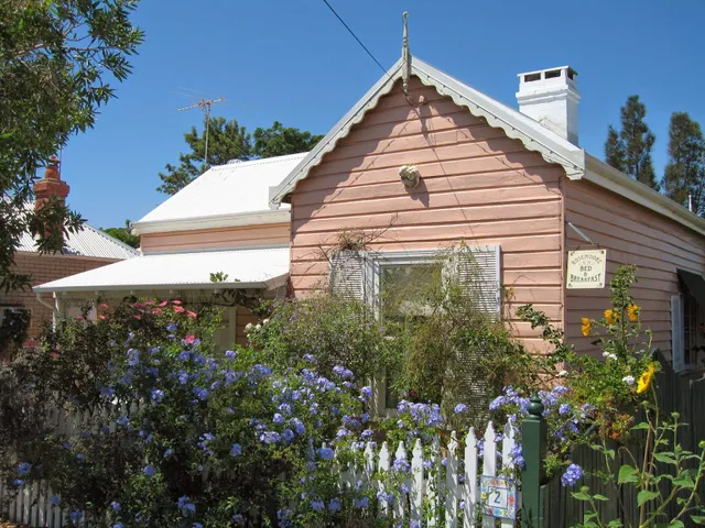 RoseMoore Bed & Breakfast