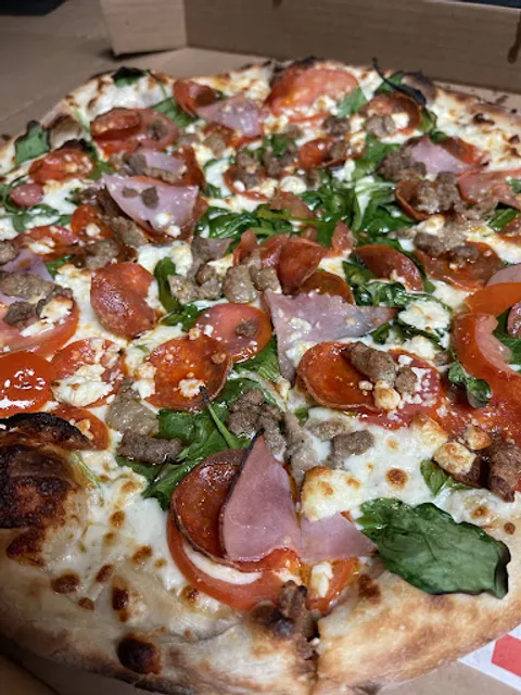 Louie & Eric’s New York Pizzeria