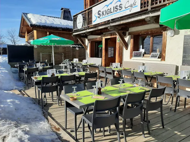 Le Ski Gliss Cafe