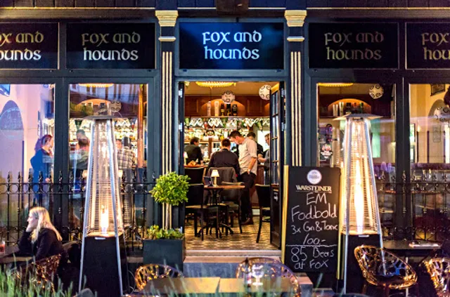 Fox And Hounds