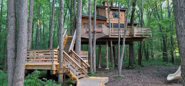 Cannaley Treehouse Village
