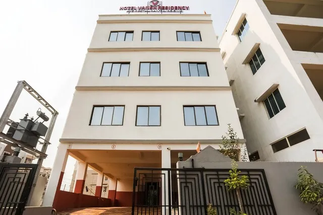 Flagship Hotel Vanss