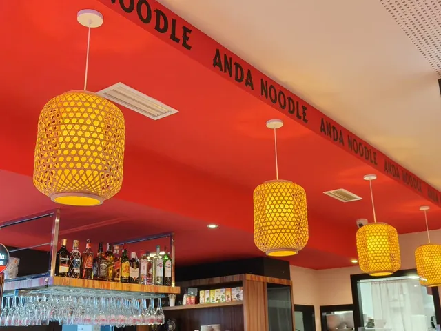ANDA NOODLE restaurante bar 安达面馆