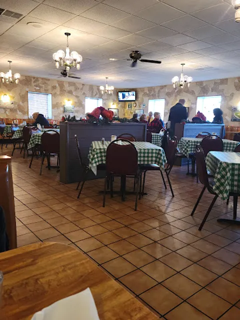 SPUDS Restaurant and Greek Pastry Shop