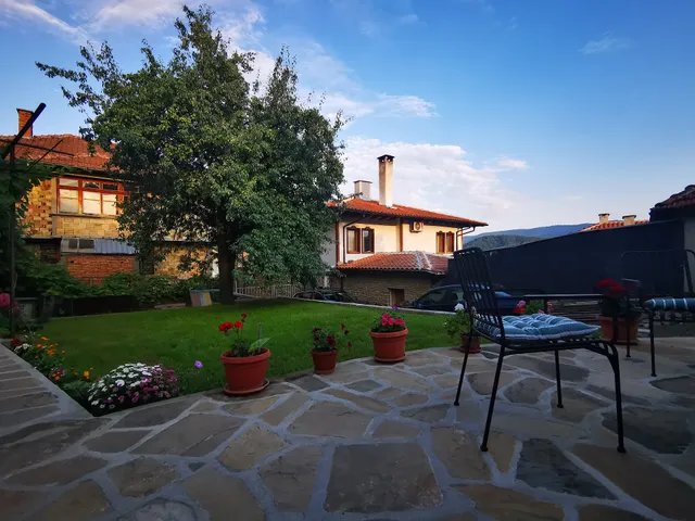 Къща за гости "Виктория" / Guest House "Victoria"
