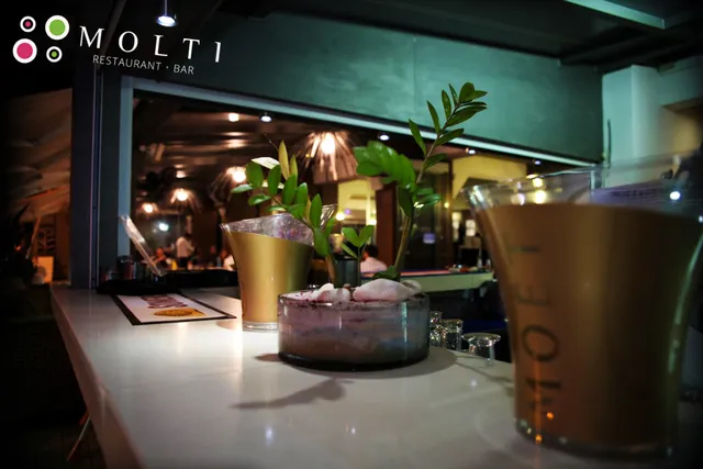 Molti Restaurant