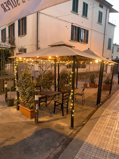 Condividi il piacere del gusto cocktail bar pizzeria