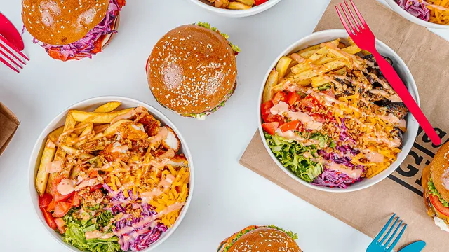 Regal Burger & La Garnacha VIVO