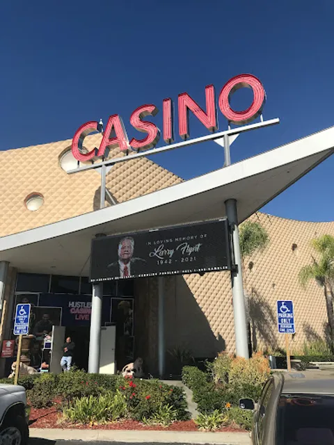 Larry Flynts Bar & Grill