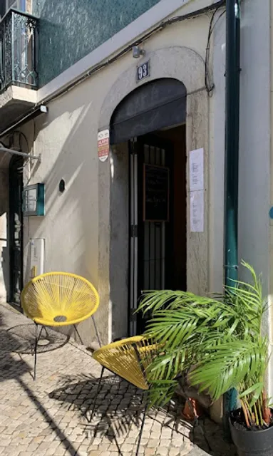 Yellow Lemon Coffee & Wine Cafe