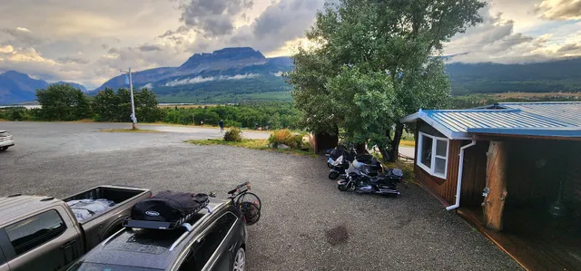 Red Eagle Motel & RV Park