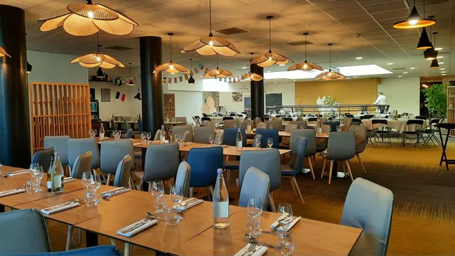 257 Bar & Restaurant