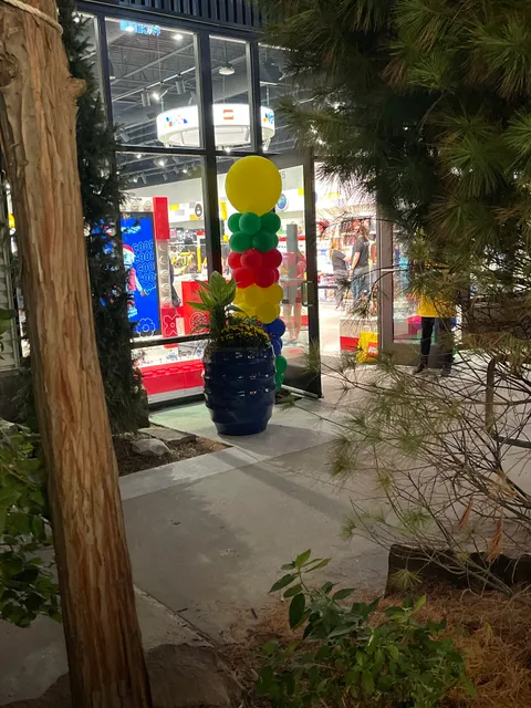 LEGO® Store Nebraska Crossing