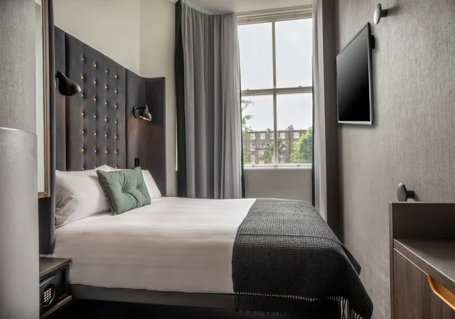 Point A London, Kensington