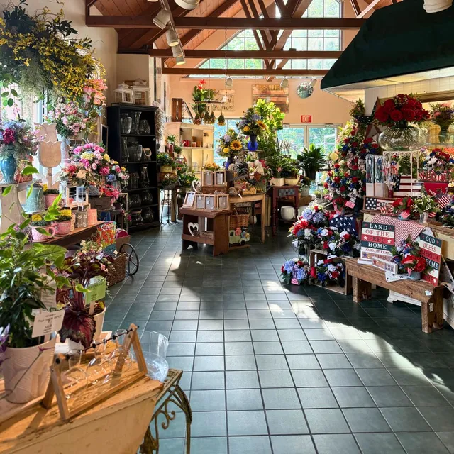 Royer's Flowers & Gifts