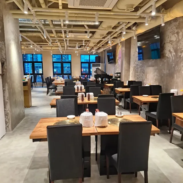 Odarijip Ganjang Gejang Savoy Hotel Branch