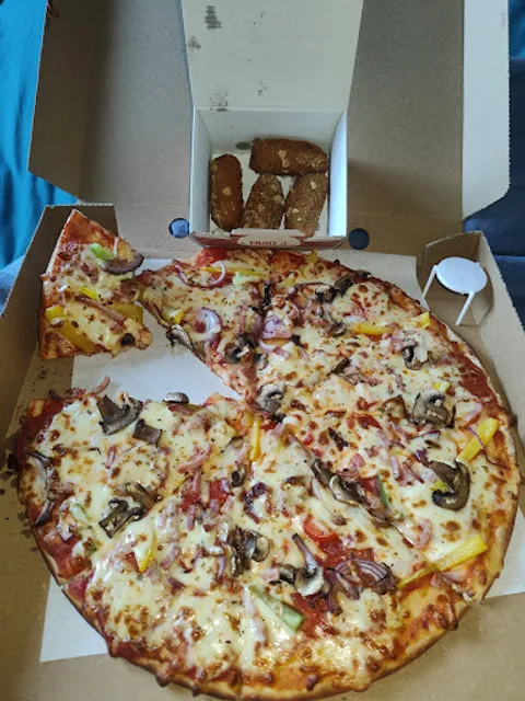 Treats Pizza Delivery Service