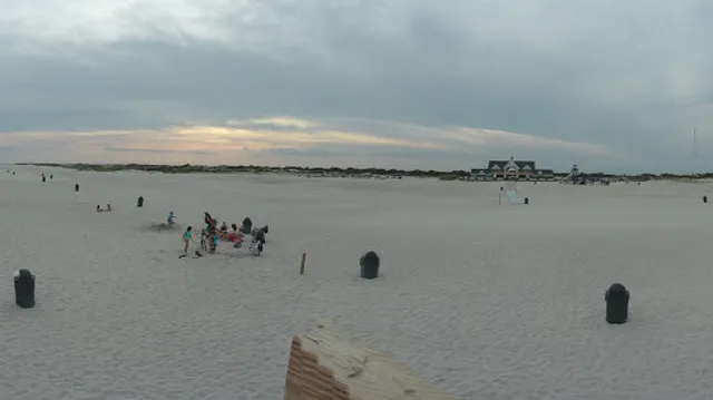 Cedar Overlook Beach