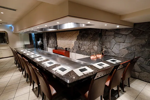 ステーキ＆ワイン シュバルージュ