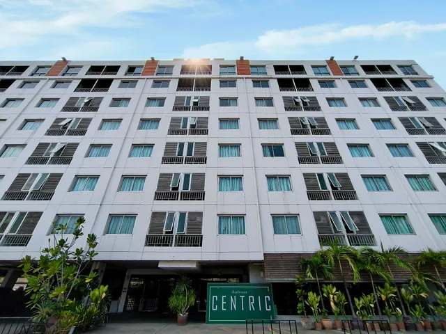 Centric Place Hotel