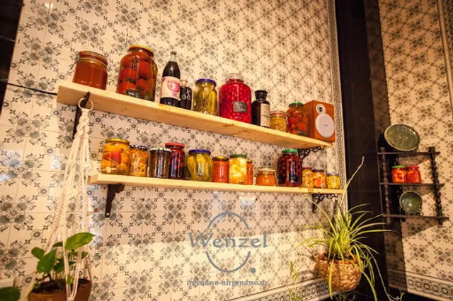 BOTANICA • pflanzlich • regional • Speiselokal •