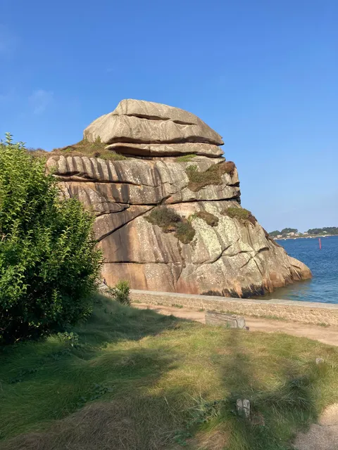 holiday apartment rental has ploumanach in perros-guirec