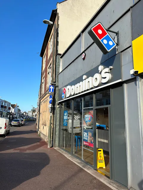 Domino's Pizza - Paignton