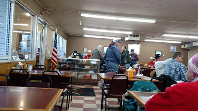 Busy Corner Restaurant In Pekin