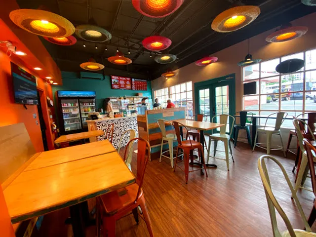 Oahu Mexican Grill (OMG) - Kaimuki