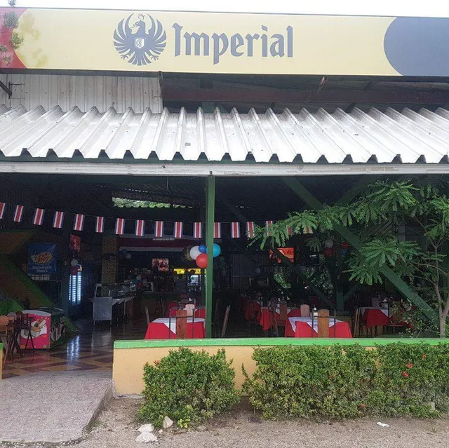 Chari's Bar Y Restaurante