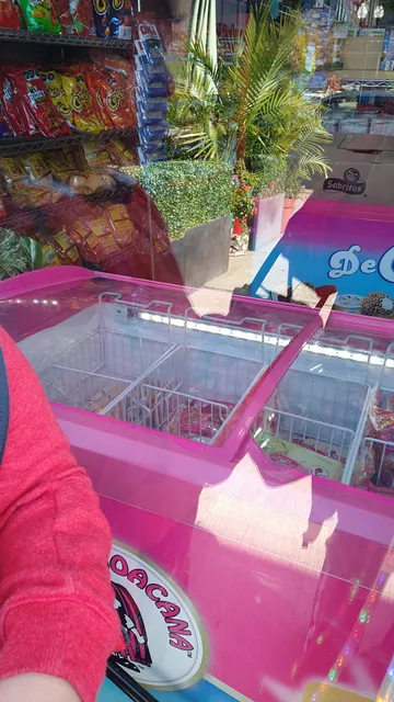 Los Primos Supermarket