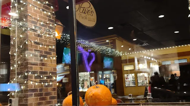 Olive’s Fresh Pizza Bar Excelsior