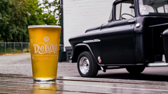 Deluxe Brewing Company