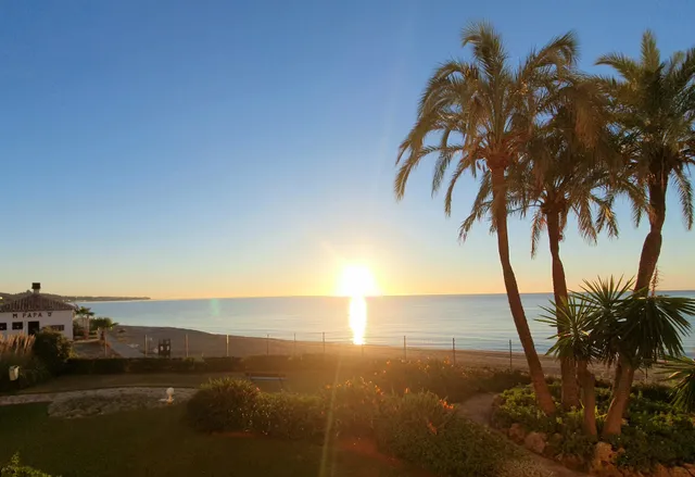 Las Mimosas Beach Club