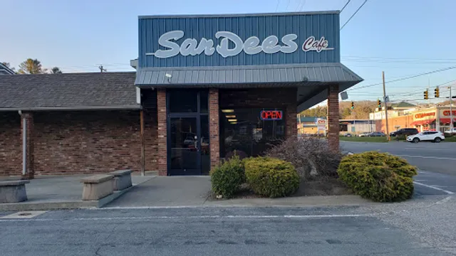San Dee's Cafe