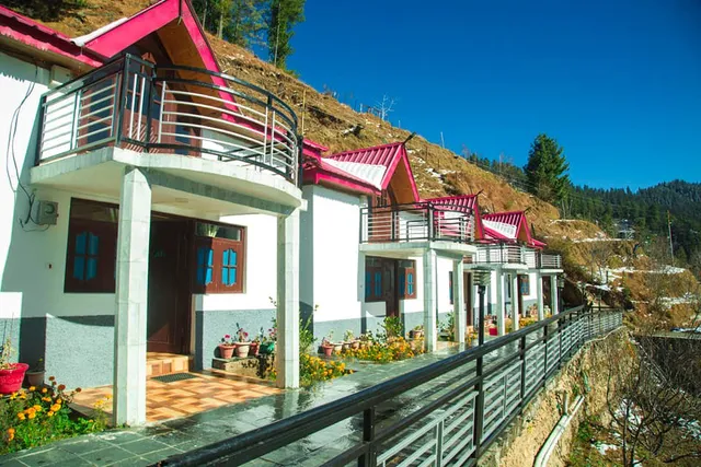 Treeline Cottages Narkanda