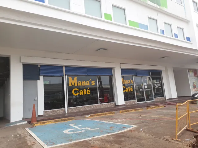 Mana's Cafe Panama