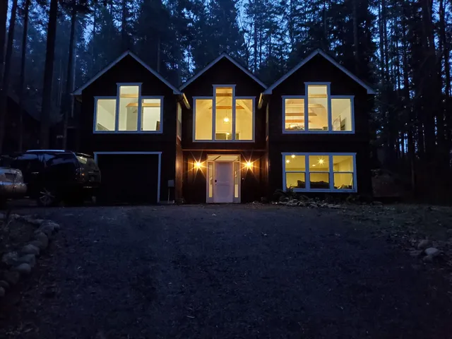 Lake Cushman Getaway