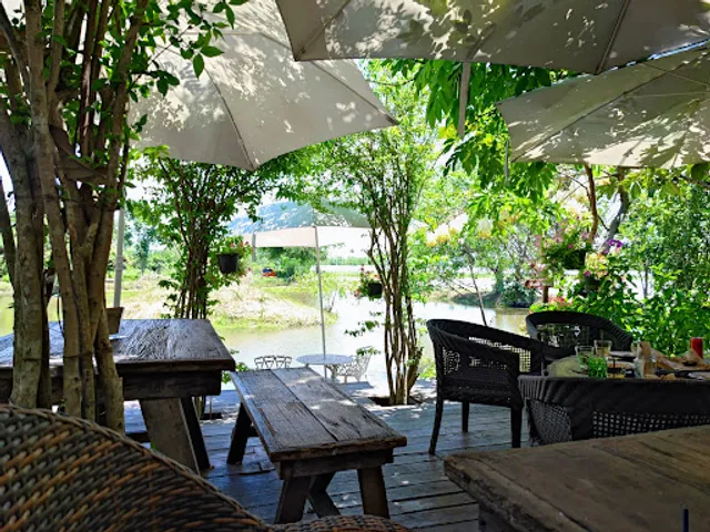 Chill Out Farm & Café