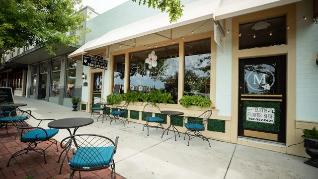 Magnolia Wine Garden