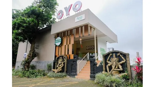 OYO 667 Demilo Inn