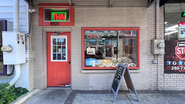 Aroy Thai Restaurant