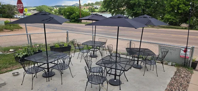 Three Farm Girls Local Artisan Shop & Eatery