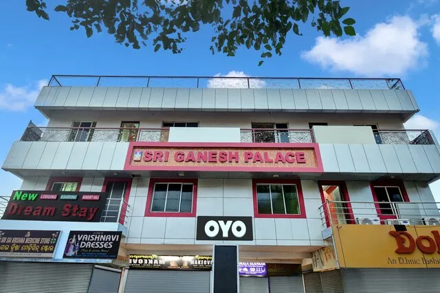 OYO Flagship New Dream Stay