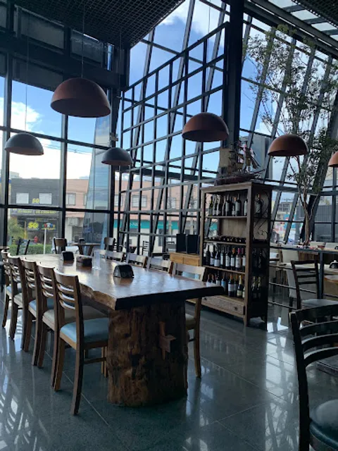 Casarão Restaurante e Pizzaria | Pouso Alegre - MG