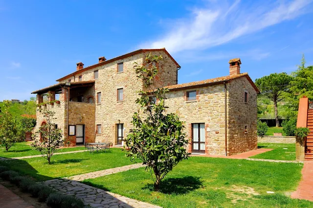 The farmhouse Farm Wine Oil Mezzetti