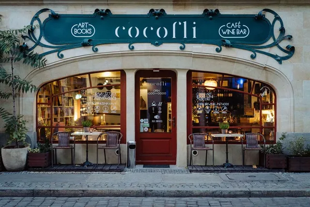 Cocofli - books art cafe wine bar