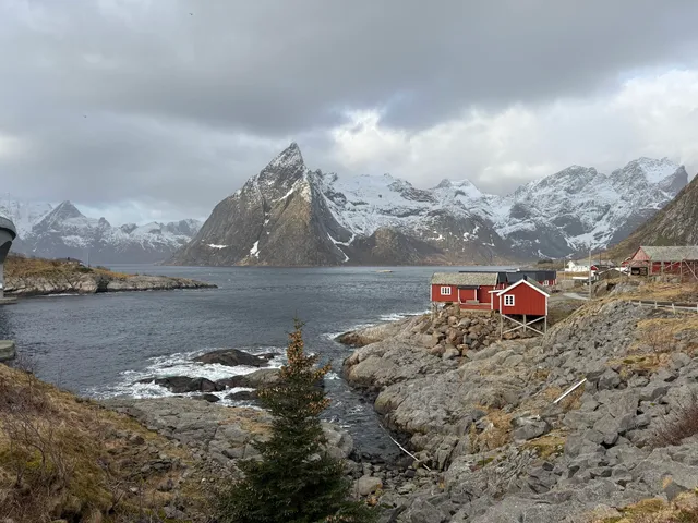 Parking Hamnoy viewpoint